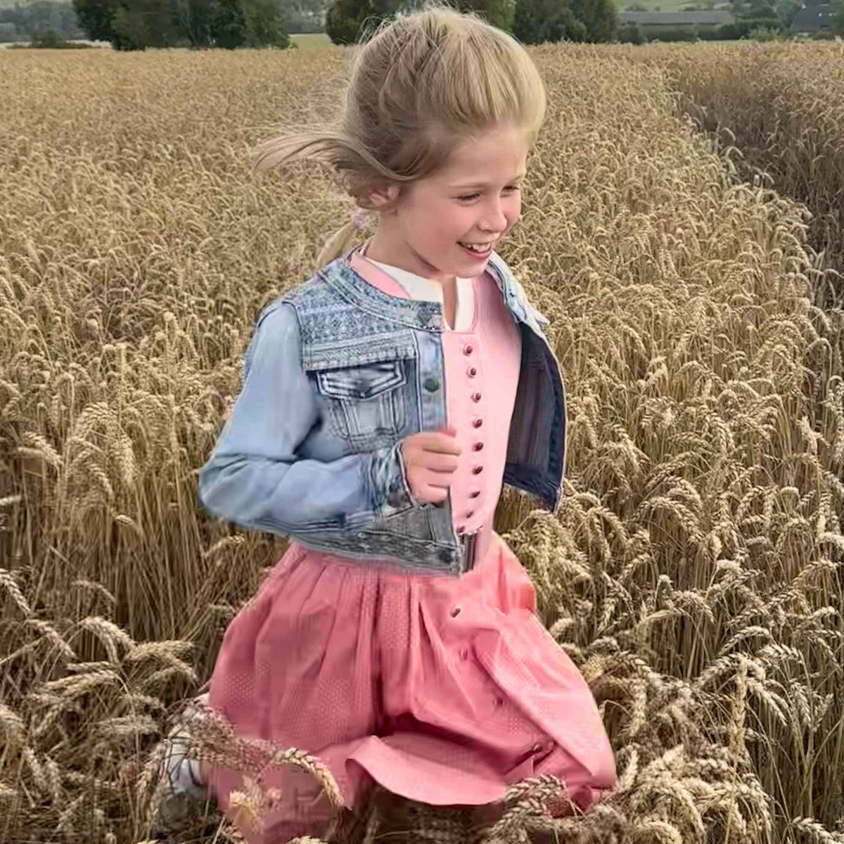 Dirndl Emma Rosa inkl. Schürze & Gürtel
