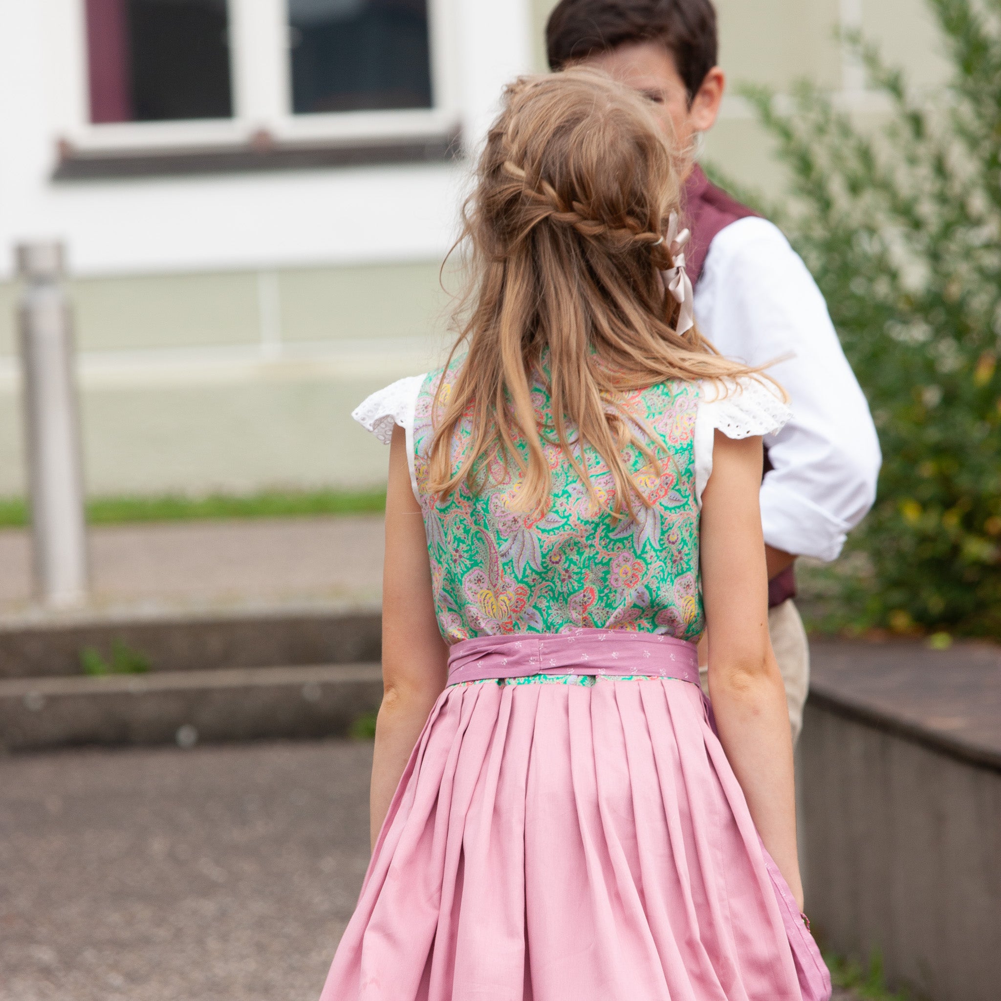 Dirndl grün/rosa (PreLoved-134/140)