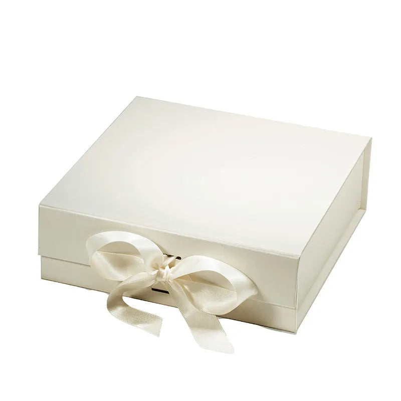 Geschenkbox mit Schleife
