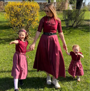 Damendirndl & 2 Kinderdirndl weinrot (C)